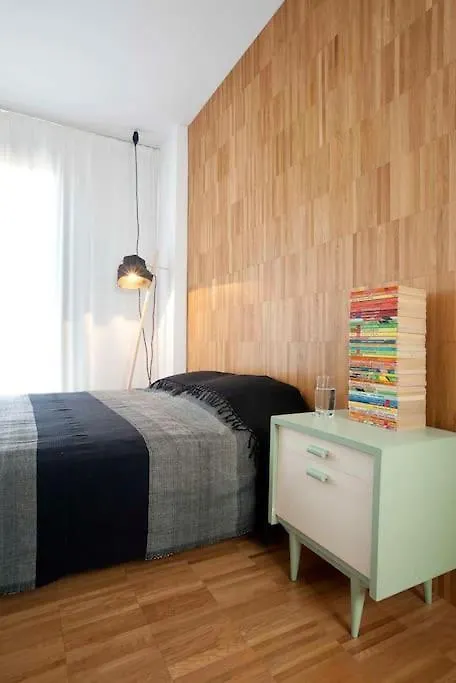 Central Apartment With Free Parking And Balcony Sófia 0*,