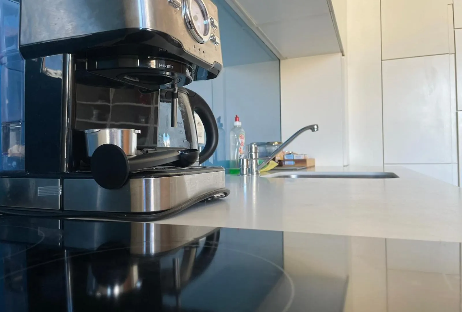 Central Apartment With Free Parking And Balcony Sofia