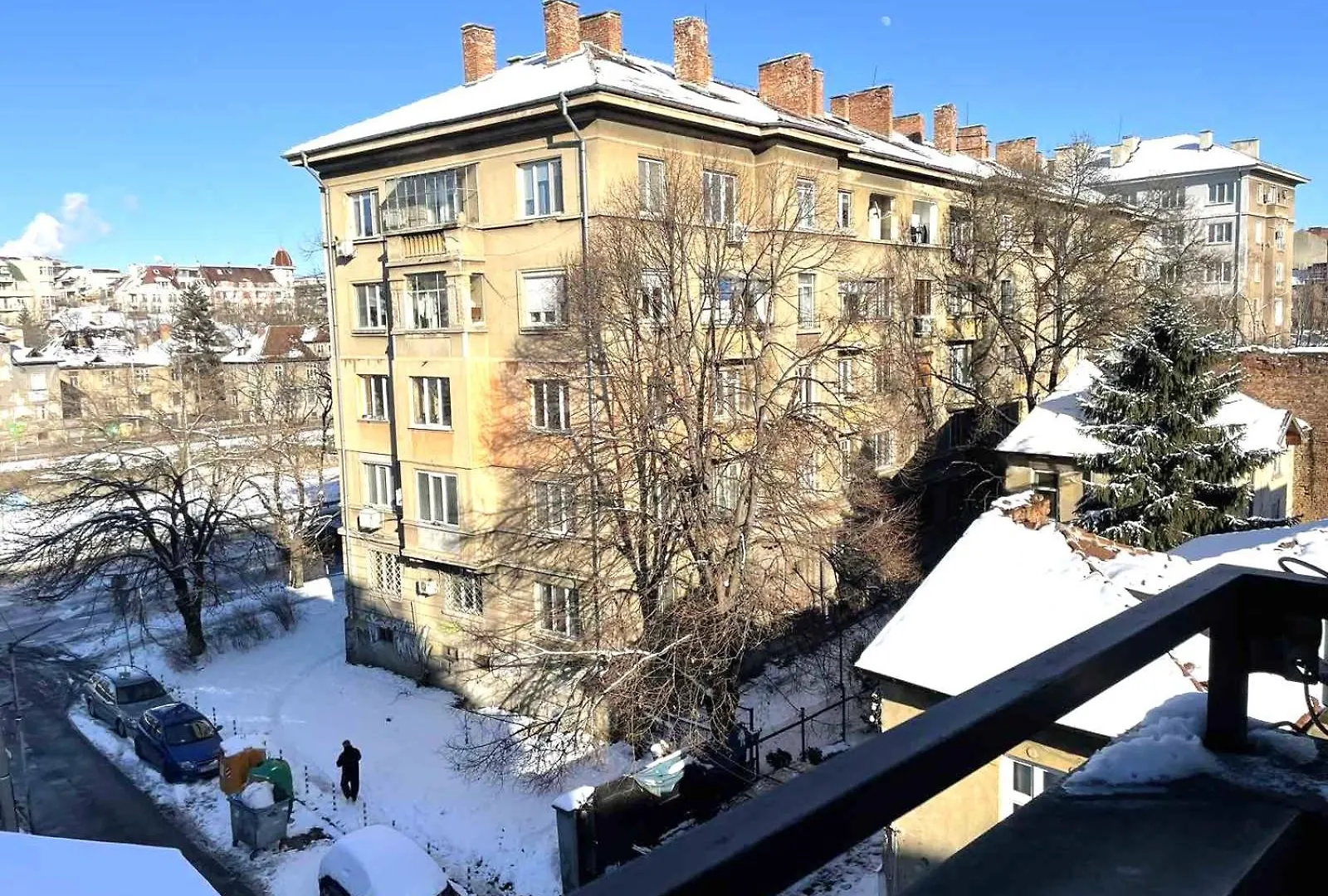 Central Apartment With Free Parking And Balcony Sofia